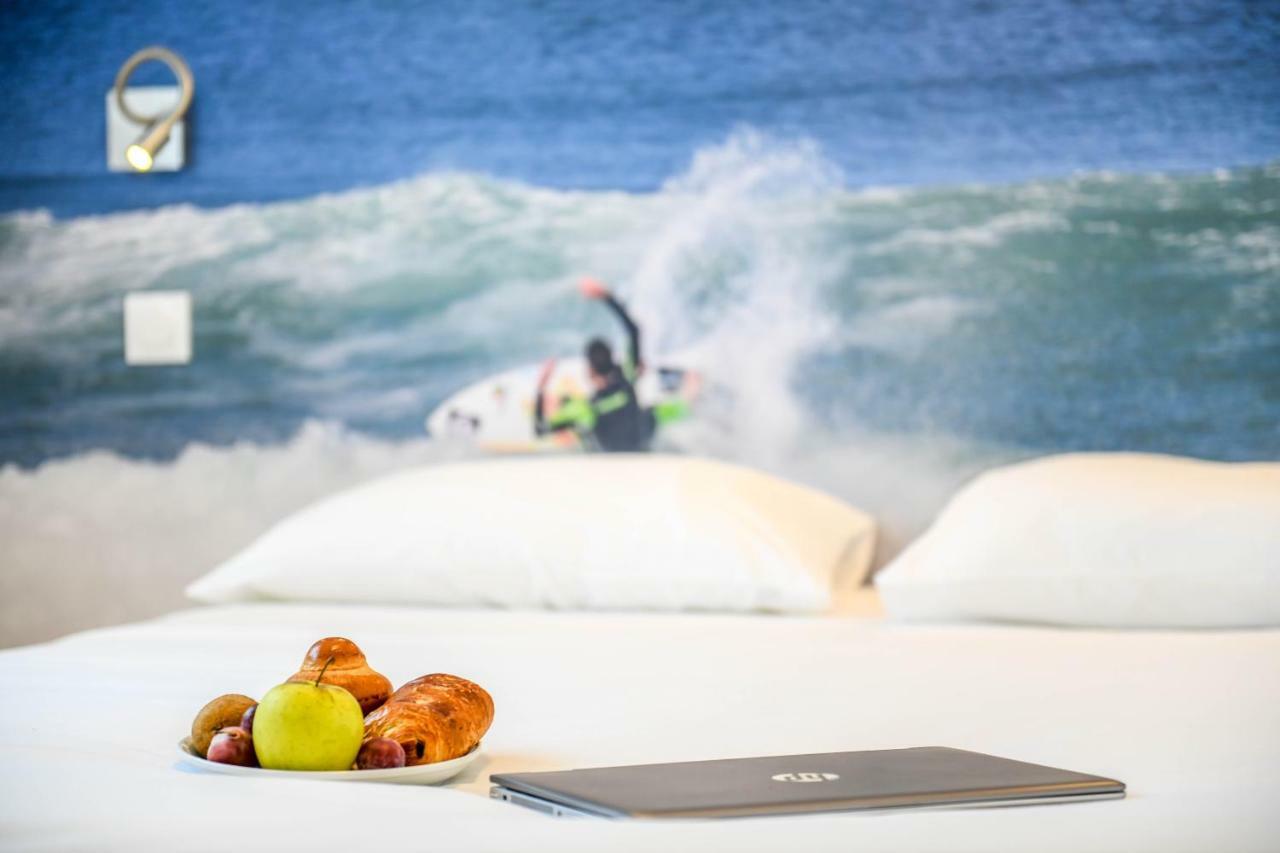 Les Vagues Hotel Restaurant Biscarrosse-Plage Exterior foto